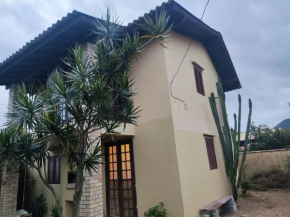 Casa simples e bem localizada, aceita cachorros